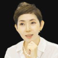 勅使川原真衣